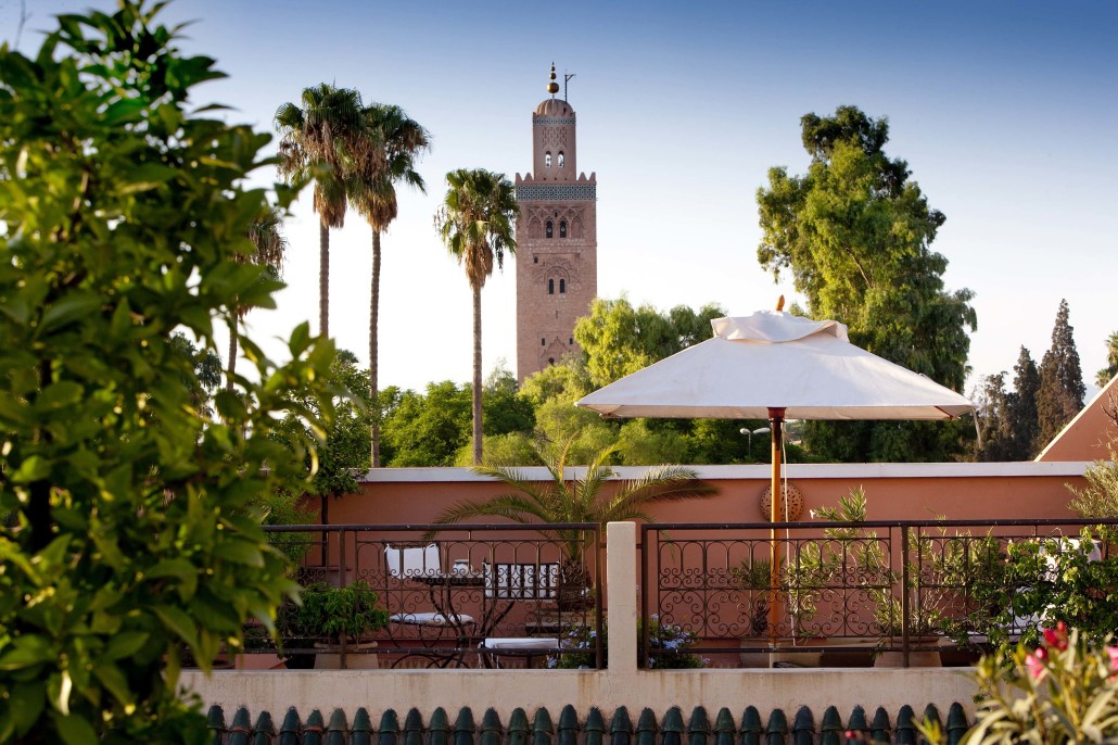 Marrakech, Vue sur terrasses et la médina
