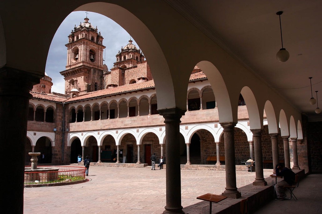 perù cuzco università