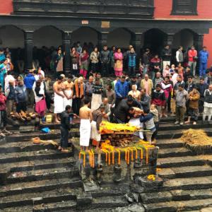 Nepal-cremazione defunti-Tempio Pasputinath