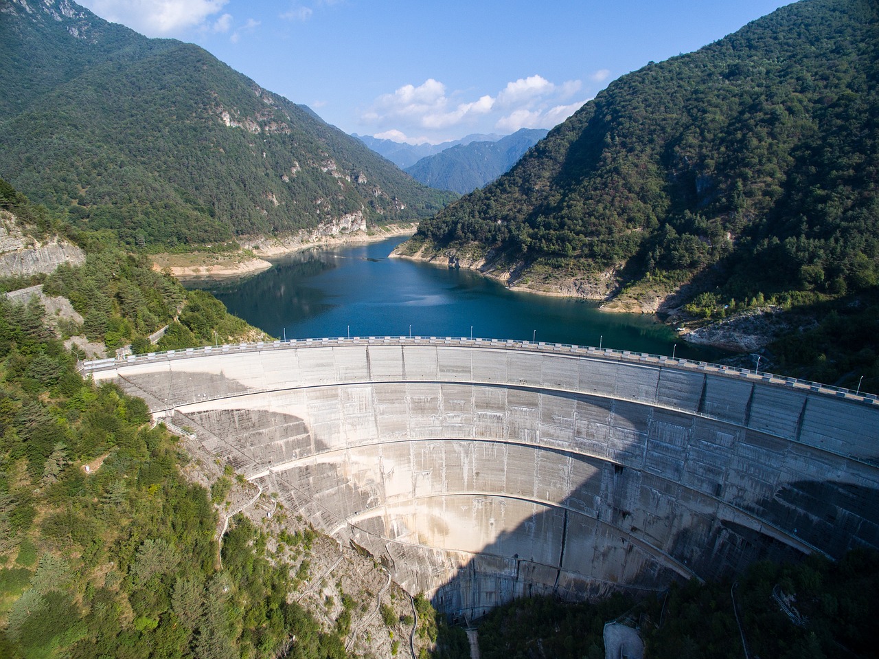 Diga del Vajont lago