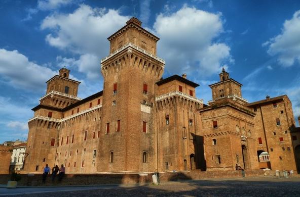 castello estense ferrara -ph credits ferrara terra e acqua